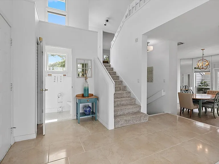 1504 Birkdale Ln — Photo 4