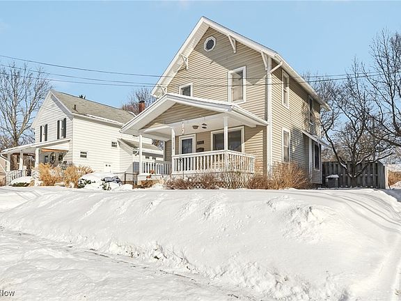 3rd image of 391 N Lyman St