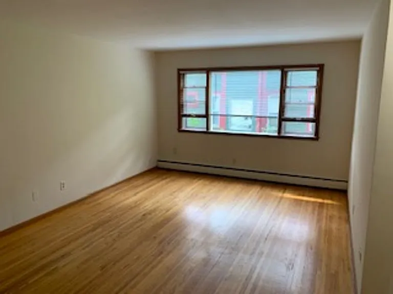 417 Grand Ave #1-11 — Photo 3