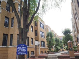 719-27 West Barry Avenue, Chicago, IL 60657