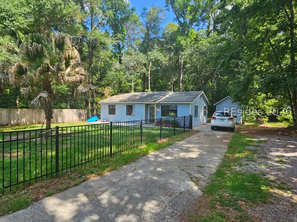 4001 Hodge Dr, Beaufort, SC 29906