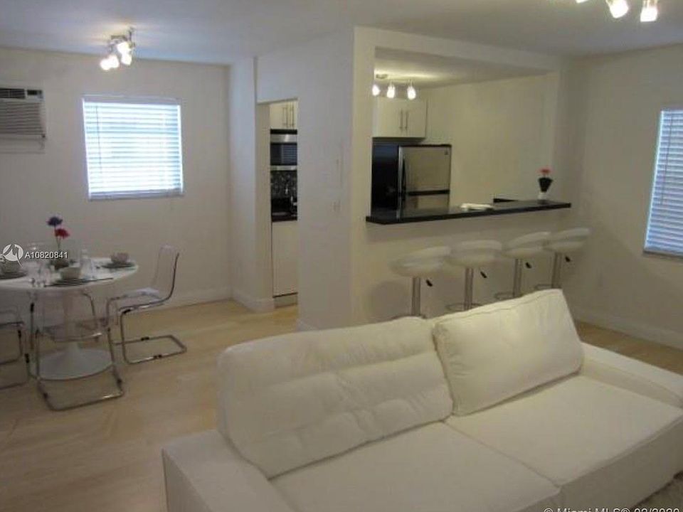 1st image of 734 Meridian Ave APT 3R