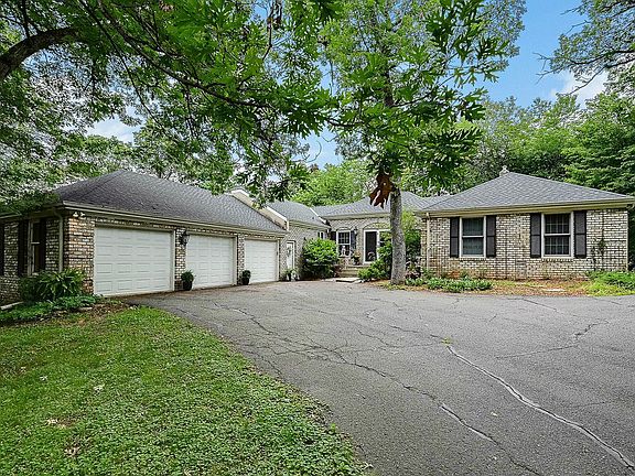 5th image of 6019 Foxtail Dr