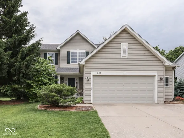 257 Wakefield Dr E, Greenwood, IN 46142