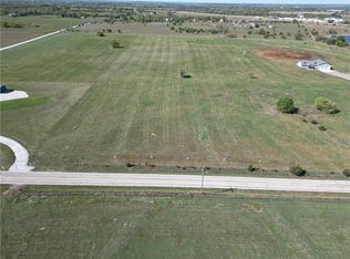 335 Cedar Niles Rd, Paola, KS 66071