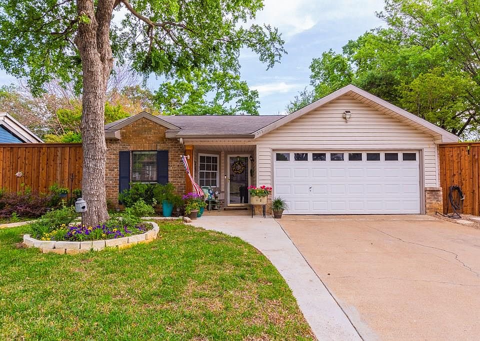 1st image of 515 Westover Dr