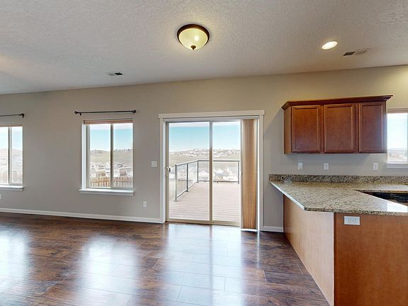 5th image of 1420 SW Panorama Dr