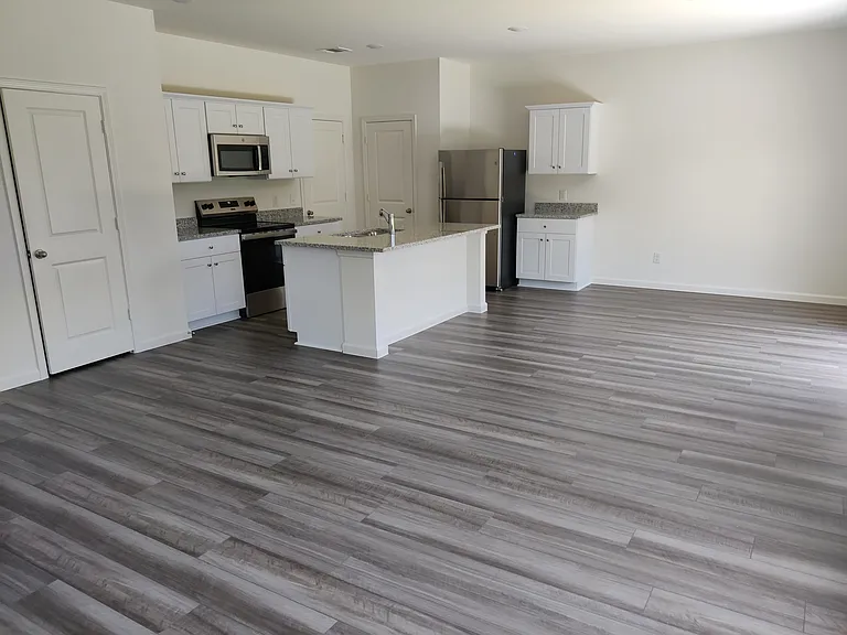 4409 Wood Fern Rd — Photo 2