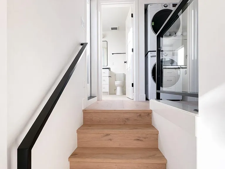 1111 N 76th St #B — Photo 4