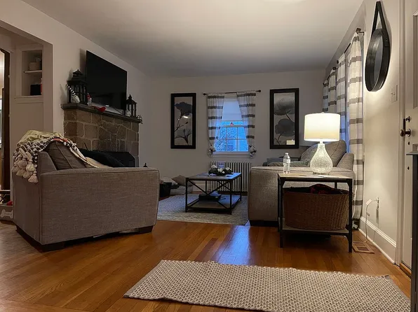 112 Boston Post Rd, Old Saybrook, CT 06475