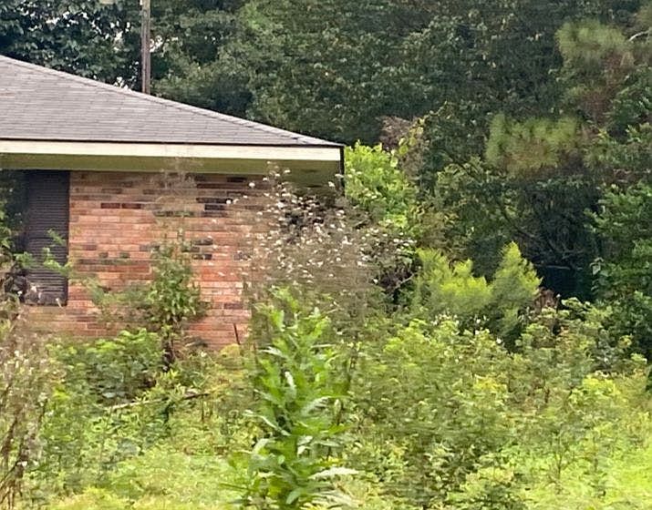 2nd image of 119 N Myrtle St