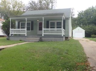 1136 SW Webster Ave, Topeka, KS 66604