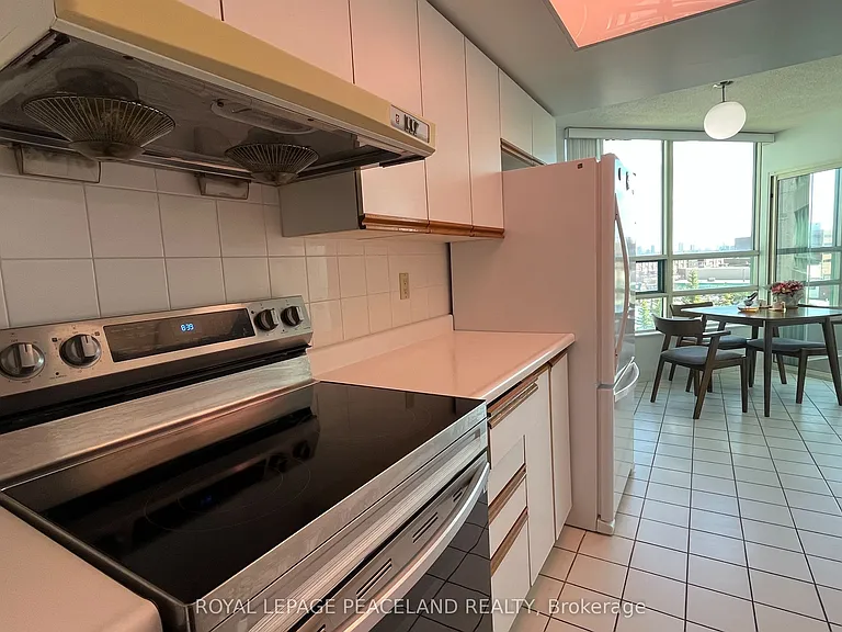 7805 Bayview Ave #618 — Photo 7