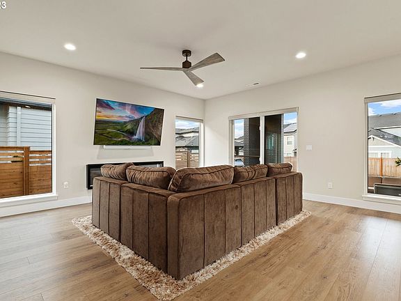 5th image of 6834 SE Chinkapin Dr