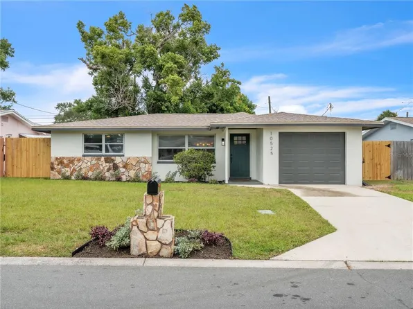 10525 Valencia Rd, Seminole, FL 33772