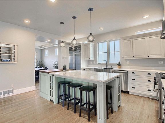 5th image of 7843 E Bayaud Ave