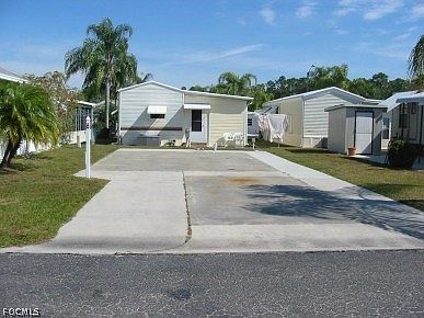 1st image of 6 Fountain View Blvd