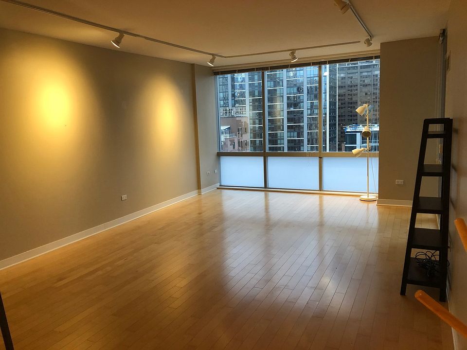 1st image of 8 E Randolph St Unit 2302