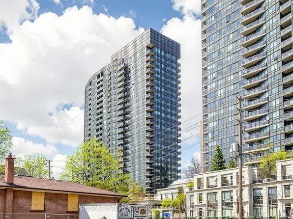 25 Greenview Ave #1124, Toronto, ON M2M 0A5
