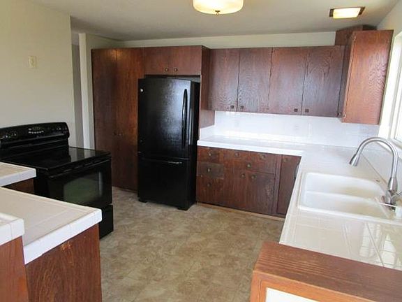 5th image of 6118 18th Street Ct NW
