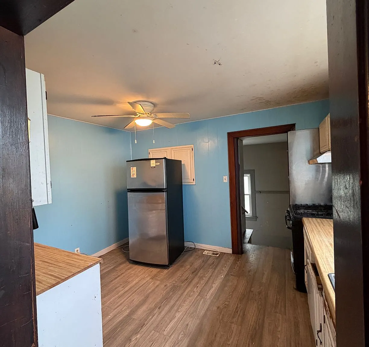 5 bed, 1577 sqft, $2,795 — Photo 3