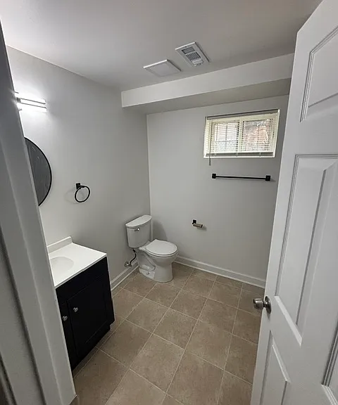 4404 Banks Pl NE — Photo 15