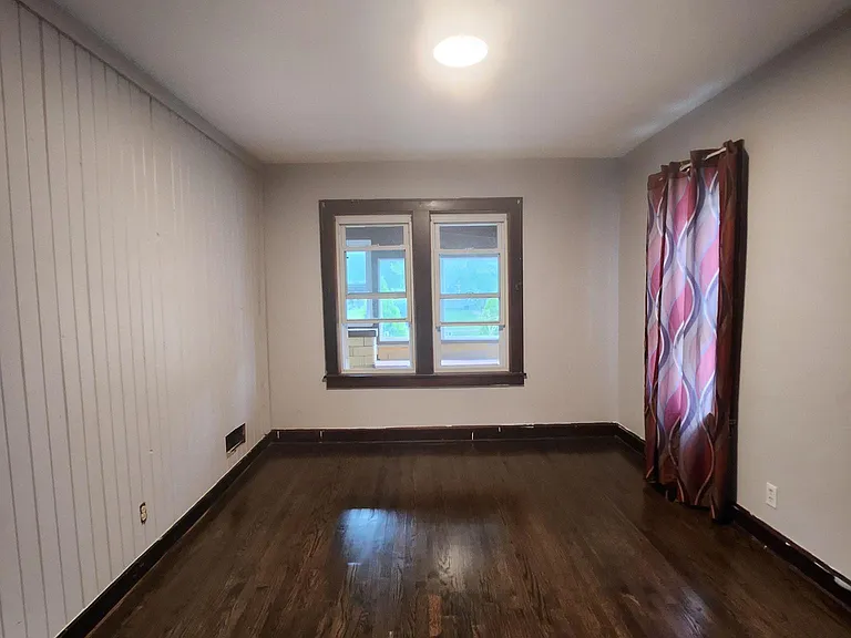 825 Mulberry St — Photo 12