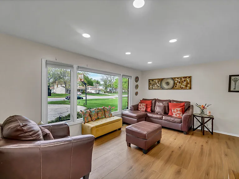 401 Greentree Pkwy — Photo 9