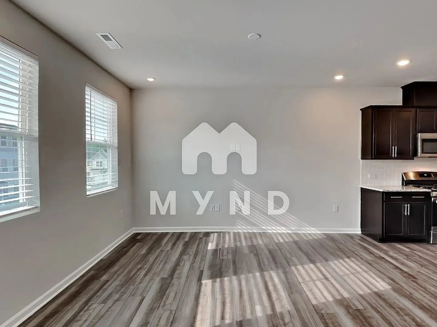 Room in 3 Bedroom Home at Sweet Lilac Way — Photo 2