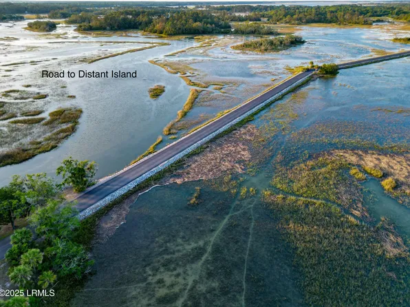 345 Distant Island Dr, Beaufort, SC 29907