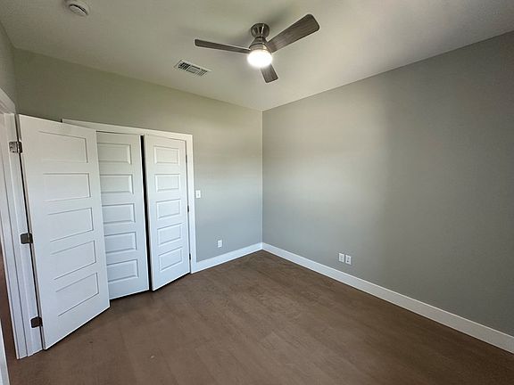 4th image of 3120 Cedarhill Dr