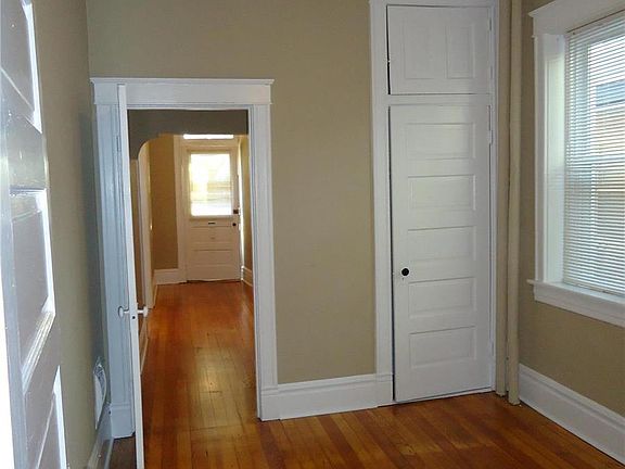 4th image of 615 Loughborough Ave