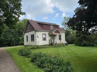 100 Stark Rd, Harris, MN 55032