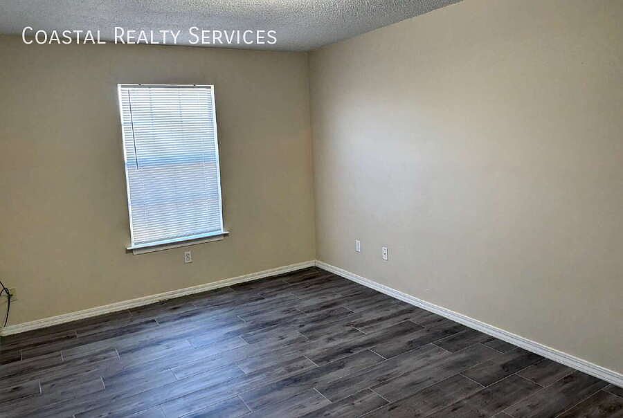1st image of 6903 Sea Turtle Cir Unit B