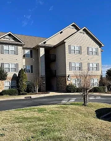1402 Harts Ridge Dr Photo 1