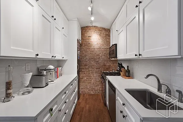 Sold by Halstead Real Estate | media 14