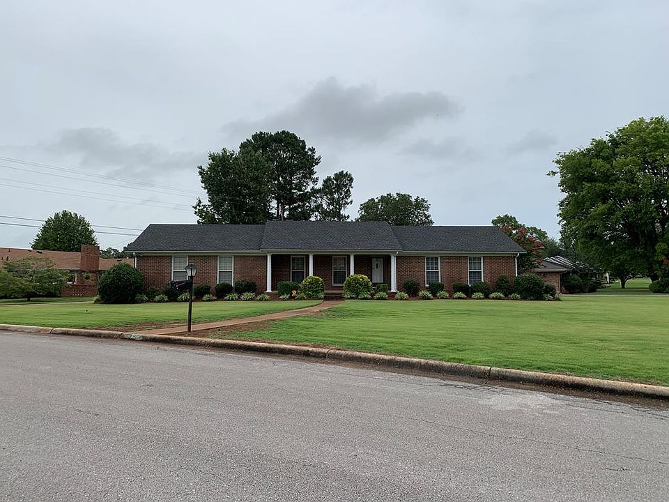 1st image of 2501 Chickasaw Dr