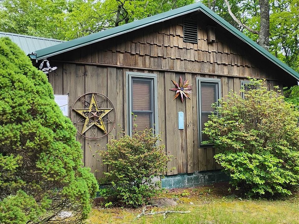 1st image of 401 Shady Dr