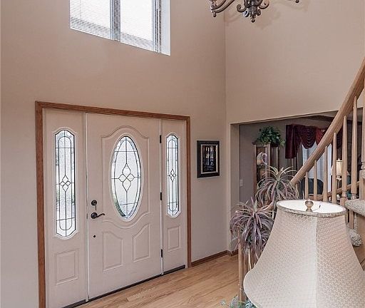 2nd image of 15731 Parkwood Ln