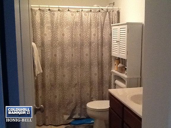 5th image of 3723 Green Tree Ln #3723