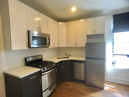 Rented by Bohemia Realty Group | media 29