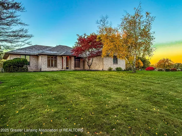 9905 Oak Island Dr, Laingsburg, MI 48848