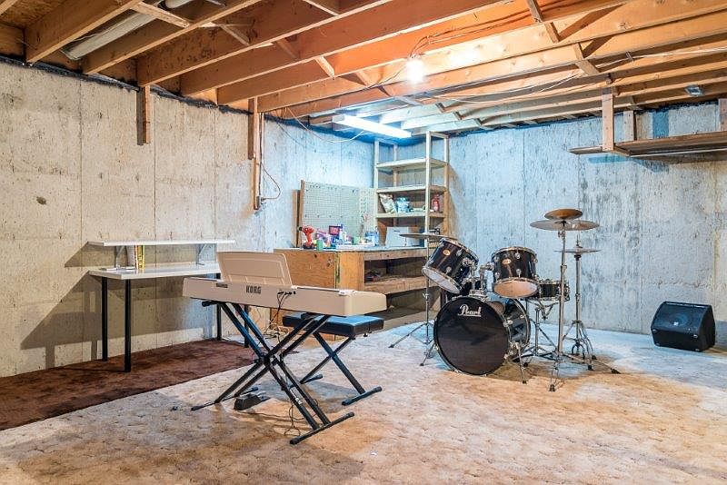 Calgary House for rent - 4 Bedrooms — photo 19