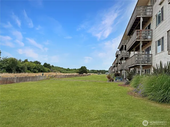 615 Ocean Shores Boulevard NW #113, Ocean Shores, WA 98569