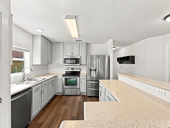 4th image of 15838 COTTON TAIL LN