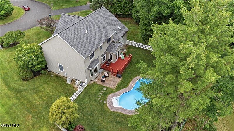 4th image of 5504 Tansy Court