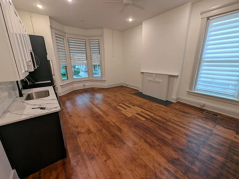 521 Garrard St #1 — Photo 2
