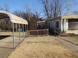 608 Palestine Rd, Chester, IL 62233