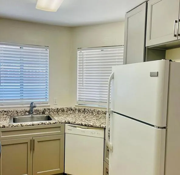 Kitchen Unit A and D
Both have electric stoves