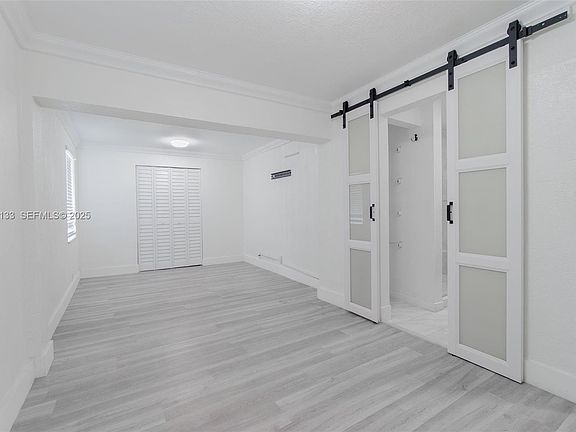 4th image of 6634 Hope St